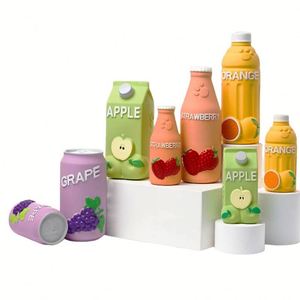 Jouet à mâcher pour chien en latex naturel souple, mignon, qui couine, durable, interactif, imperméable, en gel de silice, en forme de bouteille de jus de raisin, pour une utilisation en intérieur/extérieur - Product Image 2