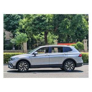 El motor turboalimentado Volkswagen <span class=keywords><strong>Tiguan</strong></span> L <span class=keywords><strong>2022</strong></span> 2,0 T <span class=keywords><strong>de</strong></span> bajo <span class=keywords><strong>precio</strong></span> abre el techo solar panorámico y es un SUV <span class=keywords><strong>de</strong></span> alto valor - Product Image 6