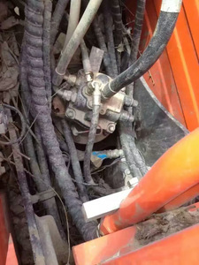 รถขุด Doosan DX75-9C สีส้ม เครื่องจักรก่อสร้างมือสอง แบบตีนตะขาบ อุปกรณ์หนัก เครื่องยนต์เกาหลี น้ำหนัก 41200 กก. ใช้งาน 0-2000 ชั่วโมง - Product Image 5