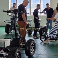 Sterling Scoozy 8000W Skuter Mobilitas Pintar Baterai Lithium 50Ah Daya Motor 6000W-10000W Tahan Air 25km/jam untuk Penggunaan Off-Road
