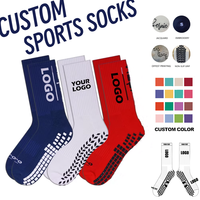 Vente directe d'usine, chaussettes de sport en coton rayées respirantes antidérapantes en silicone personnalisées pour le Pilates et le yoga, chaussettes de sport unisexes pour la gym, vente en gros