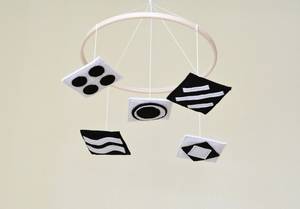 Móvil Musical para Cuna de Bebé, Diseño Personalizado <span class=keywords><strong>Munari</strong></span> Montessori, Fieltro Blanco y Negro, Madera, Bonito, para Niños y Niñas - Product Image 6