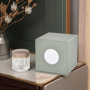 Tùy chỉnh cao cấp hộp quà tặng vuông với cửa sổ lật đầu cho nến mỹ phẩm bao bì logo của riêng bạn có lớp lót xốp - Product Image 1