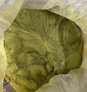 Polvo de Moringa de grado alimenticio Natural 100% rico en vitaminas antioxidantes proteína salvaje cultivado OEM embalaje disponible suministro a granel - Product Image 1