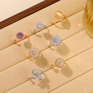 แหวนแฟชั่นหมุนได้ ลายดอกไม้ผีเสื้อ ลดราคาสุดฮอต สำหรับผู้หญิง ช่วยลดความวิตกกังวล แหวนหมุนคลายเครียด - Product Image 1