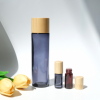 Flacon en verre miniature coloré personnalisé de 5 ml avec bouchon en bambou pour huile essentielle ou parfum