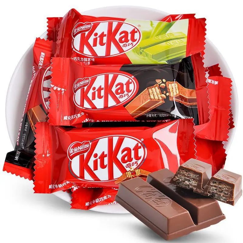 ขายส่ง KitKat ช็อคโกแลตบาร์มัทฉะสตรอเบอรี่หลากหลายรสชาติเวเฟอร์เข้ม