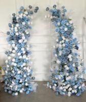 Realistische Künstliche Seiden-Hochzeitsblumen Bogen Blaue Gangdekoration Hintergrund-Dekor