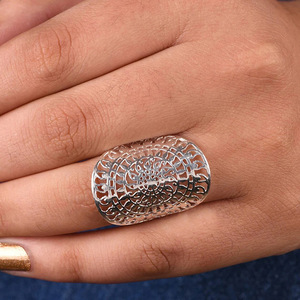Anello in Metallo a Forma di Girasole Traforato, Gioiello da Dito in Stile Vintage Britannico, Nuova Collezione, Fornitura di Fabbrica - Product Image 4