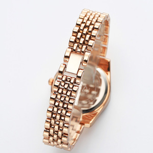 Conjunto de reloj de cuarzo para mujer en oro rosa con cristales multicolores y pulsera de acero inoxidable: un reloj de pulsera lujoso y moderno - Product Image 4
