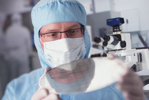 El Axio Imager Vario se Utiliza para el Análisis de Materiales, y su Diseño de Pilar le Permite Detectar Muestras de Gran Tamaño - Product Image 4