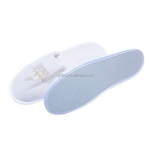 Pantoufles d'hôtel jetables en <span class=keywords><strong>velours</strong></span> blanc avec Logo cosmtomisé <span class=keywords><strong>chinois</strong></span> brodé pour hommes - Product Image 2