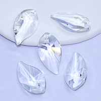 Pendentif en verre soufflé en forme de feuille de pêche transparente exquis, perles de verre amusantes, collier de boucles d'oreilles, fabrication de bijoux uniques de la marque SJ