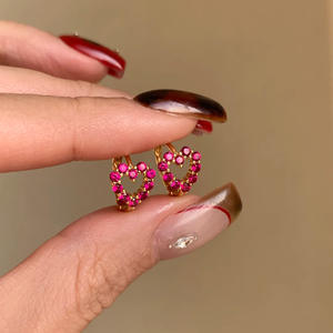 Aretes de Plata 925 con Turmalina Negra Natural, Piedra de Protección Energética, Diseño de Botón, Hipoalergénicos, Venta al Por Mayor - Product Image 1