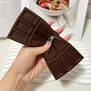 ลูกบอลบีบคลายเครียดแบบคืนตัวช้า ทำจากวัสดุ TPE สำหรับเด็กอายุ 8 ถึง 13 ปี ของเล่นเสริมสมาธิสำหรับเด็กผู้ชายและเด็กผู้หญิง ของชำร่วยงานปาร์ตี้ - Product Image 5