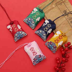 Nouveau design de sac de prière, sachet porte-bonheur, pendentifs porte-bonheur Omamori de style japonais pour la bénédiction du temple - Product Image 1