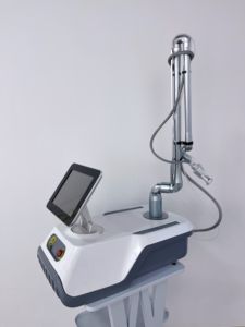 2024 nouvelle machine laser fractionnaire co2 laser à matrice <span class=keywords><strong>de</strong></span> points <span class=keywords><strong>de</strong></span> dioxyde <span class=keywords><strong>de</strong></span> carbone <span class=keywords><strong>de</strong></span> rajeunissement <span class=keywords><strong>de</strong></span> <span class=keywords><strong>la</strong></span> peau - Product Image 2