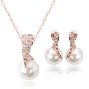 Simple Pearl Pendant Necklace for Women Gifts Rose Gold Plated Rhinestone Necklace Earrings Set Fashion Jewelry
