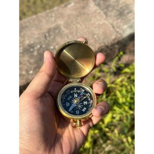Brújula Náutica de Latón Alfa de 234 mm, Herramienta de Navegación Portátil y Ligera para Senderismo y Actividades al Aire Libre, Guía de Orientación, Estilo de Bolsillo - Product Image 3