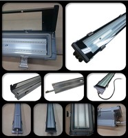 Luminaire linéaire à montage en surface étanche à la vapeur avec lentille en verre 2FT 4FT 5FT, lumière LED industrielle tri-étanche, dimmable, détecteur de mouvement