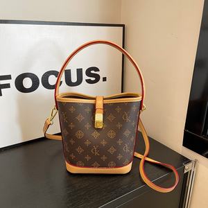 Bolso Tipo Cubo de Cuero Genuino con Estampado de Moda 2026, Retro, Ligero, de Lujo, con Forro de Poliéster Impermeable, Gran Capacidad, Bandolera - Product Image 4