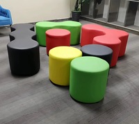 ZDH Kinder Buntes Dreieckiges PU-Leder-Sofa Modernes Design Sicher Umweltfreundlich Bequem für Wohnzimmer Schlafzimmer Schule Esszimmer