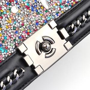 Borsette da <span class=keywords><strong>donna</strong></span> di lusso impreziosite a diamanti con decorazione di catene nuovo Design <span class=keywords><strong>borse</strong></span> da <span class=keywords><strong>donna</strong></span> alla moda - Product Image 4
