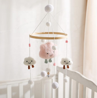 Mobile musical nordique en macramé fait main pour berceau et chambre d'enfant, décoration suspendue