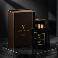Flacon de parfum en verre noir de 30 ml, 50 ml, 100 ml avec collier doré, logo personnalisé, pompe pulvérisatrice et emballage de luxe en boîte cadeau