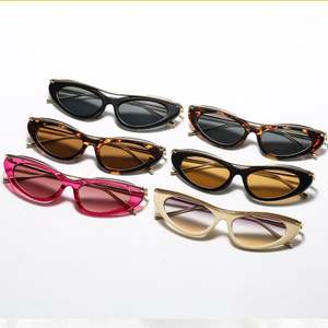 Lunettes de soleil œil-de-chat pour femmes, monture petite, en alliage, style punk, protection UV400, haute qualité, nouvelle collection 2025 - Product Image 5