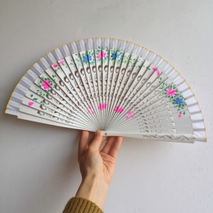 Ventilador de Bambú para Mujer, Diseño de Boda Española Pintado a Mano, Arte Folclórico, Decoración del Hogar, Marca WUYUNG, Logotipo Personalizado - Product Image 6