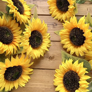Qingyu Chronicle – Bouquet de fleurs artificielles en soie, tournesols en vase, pour décoration de mariage, maison et extérieur - Product Image 3