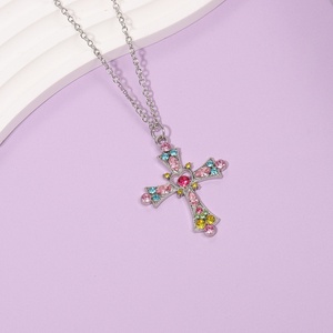 Collana a Croce Trendy da Donna, Stile Gotico Y2K, con Diamanti, in Lega di Zinco, per Clavicola, Design Cool e Audace, per Ragazze alla Moda, Ideale per l'Export - Product Image 3