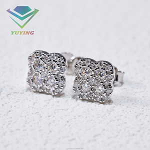 Pendientes de Moissanita con Forma de Flor, Color D, VVS, Plata de Ley 925, Chapados en Oro, Joyería Clásica para Mujer, Lista para Enviar - Product Image 1