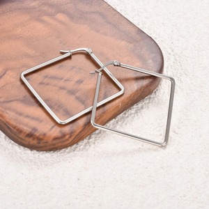 Boucles d'oreilles créoles oversize tendance en acier inoxydable, forme géométrique hexagonale lisse, bijoux d'oreille carrés irréguliers, cadeau pour femme - Product Image 6