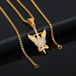 Commercio all'ingrosso Vintage a forma di cuore zircone acciaio al titanio volare ala intorno al cavaliere <span class=keywords><strong>spada</strong></span> e cuore collana pendente per gli uomini (BN194) - Product Image 4