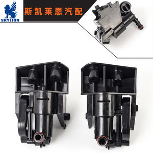 Pistola de Lavado de Faros Delanteros Aplicable para Toyota Corolla Cross-Border, Modelo 85208-02100 y 85207-02100 - Product Image 5