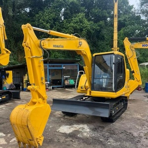 Mini-excavatrice Komatsu PC60 6 tonnes d'occasion à faible prix, 95 % neuve, faible nombre d'heures de fonctionnement, moteur puissant, certifiée CE/EPA - Product Image 2