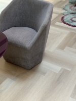 Interlock PVC-Vinylplanken mit Holzmaserung, Fischgrätmuster, verschleißfest, für Innenbereiche, Küche, Schlafzimmer, Büro, luxuriöser Vinylplanken-SPC-Bodenbelag
