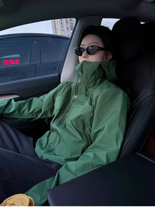 <span class=keywords><strong>Chaqueta</strong></span> Impermeable y Cortavientos Personalizada OEM, con Logotipo Frontal, Transpirable, para Exteriores, con Tecnología <span class=keywords><strong>Goretex</strong></span>, MOQ Bajo - Product Image 6