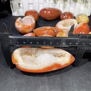 Œuf de dragon en agate rouge naturelle de haute qualité, géode, druse, cornaline, cristaux de quartz pour la guérison et autres créations en cristal - Vente en gros - Product Image 5