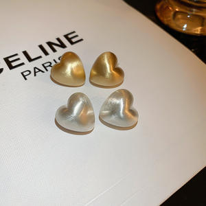 Pendientes de tuerca de Metal con forma de aguja para mujer, joyería de plata con diseño de viento cepillado, con personalidad, venta al por mayor - Product Image 4