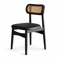 Chaise de salle à manger en bois massif de style nordique avec dossier en rotin tressé et design de sac rembourré pour hôtel, restaurant, usage domestique décontracté