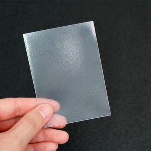 Fundas Protectoras para Cartas de Juego, de Plástico Suave, Mate en la Parte Posterior y Super Transparente en la Parte Delantera, 66x91 mm, Venta al por Mayor - Product Image 4