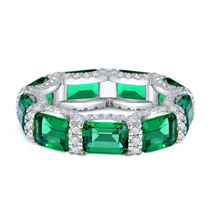 MuShan Jewelry Factory Nouvelle bague doublée d'émeraude S925 Bague en argent pur Conception de niche pour femme Bijoux en diamant à haute teneur en carbone - Product Image 5