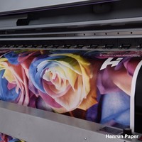 Rollo de papel de transferencia por sublimación pegajoso de alta temperatura de 100GSM al por mayor para ropa y tazas