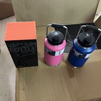Termo de Acero Inoxidable de Doble Pared de 2L, Personalizado para Campismo, Botella de Agua Deportiva Aislada con Asa
