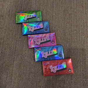 กล่องกระดาษบรรจุภัณฑ์ช็อกโกแลตแบบกำหนดเอง กล่องกระดาษฟอยล์โฮโลแกรมลายการ์ตูน ช็อกโกแลตเห็ดกัมมี่แบบกินได้ กล่องของขวัญสำหรับเด็ก - Product Image 1