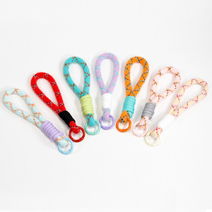 Vente en gros de dragonne en peluche tressée colorée <span class=keywords><strong>cordon</strong></span> pour téléphone <span class=keywords><strong>portable</strong></span> lanière anti-perte corde porte-clés - Product Image 3
