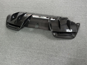 สำหรับเฟอร์รารี296ตัวกระจายกันชนหลัง OE เป็นรุ่นคาร์บอนไฟเบอร์ - Product Image 4
